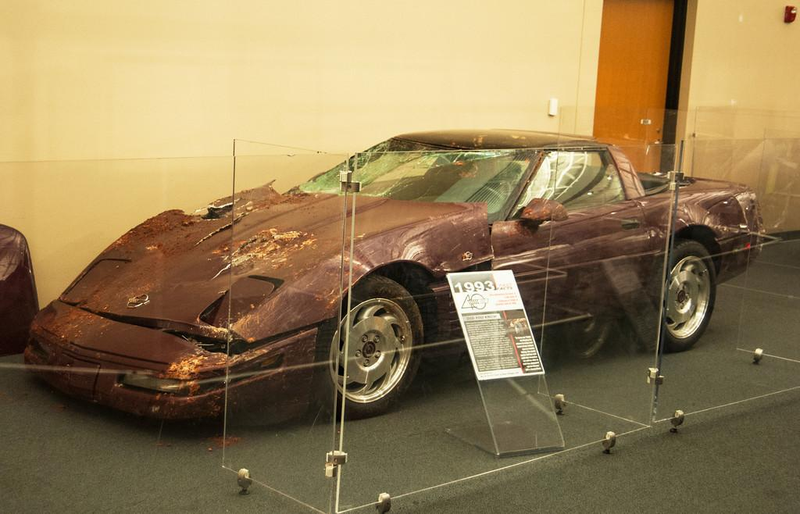 Illustration for article titled Latest Corvette Sinkhole pictures